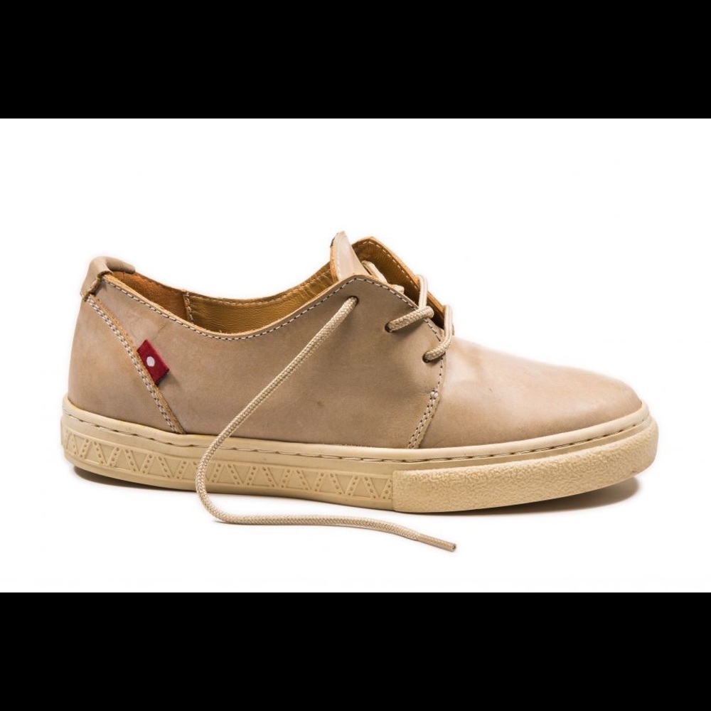 Oliberté Kinsha, Tan Brushed Wax Leather Size 9/39